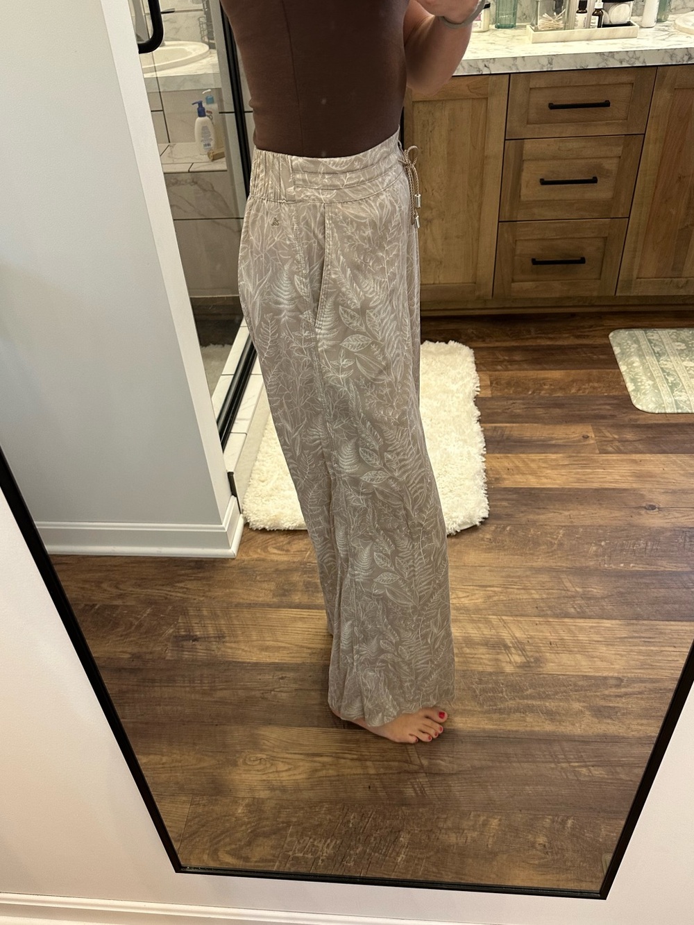 Travis Mathew Wide Leg-Blend Drawstring Pants size Small - Picture 3 of 10
